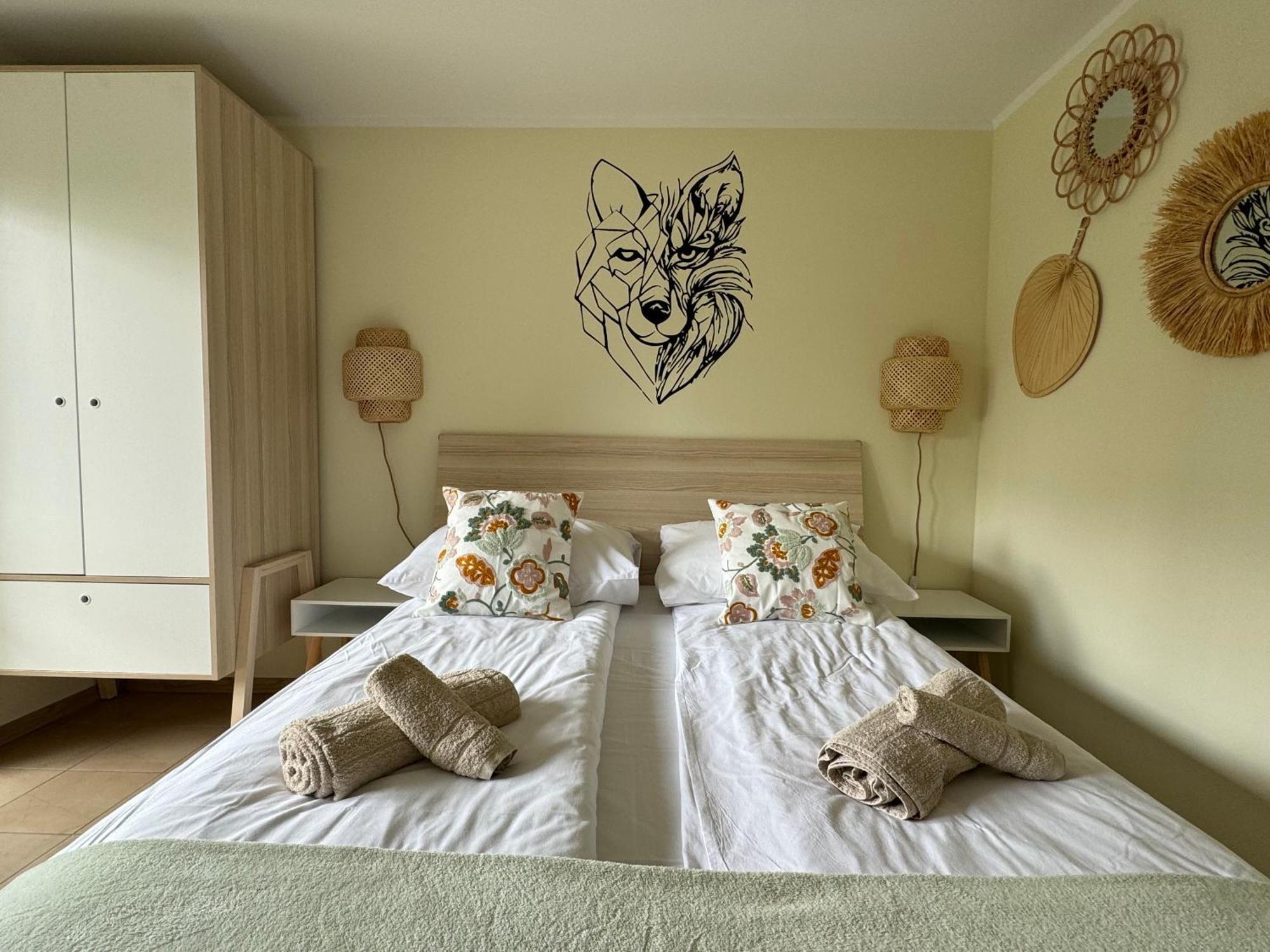 Wilczy Zaulek Hotel เมียลโน ภายนอก รูปภาพ